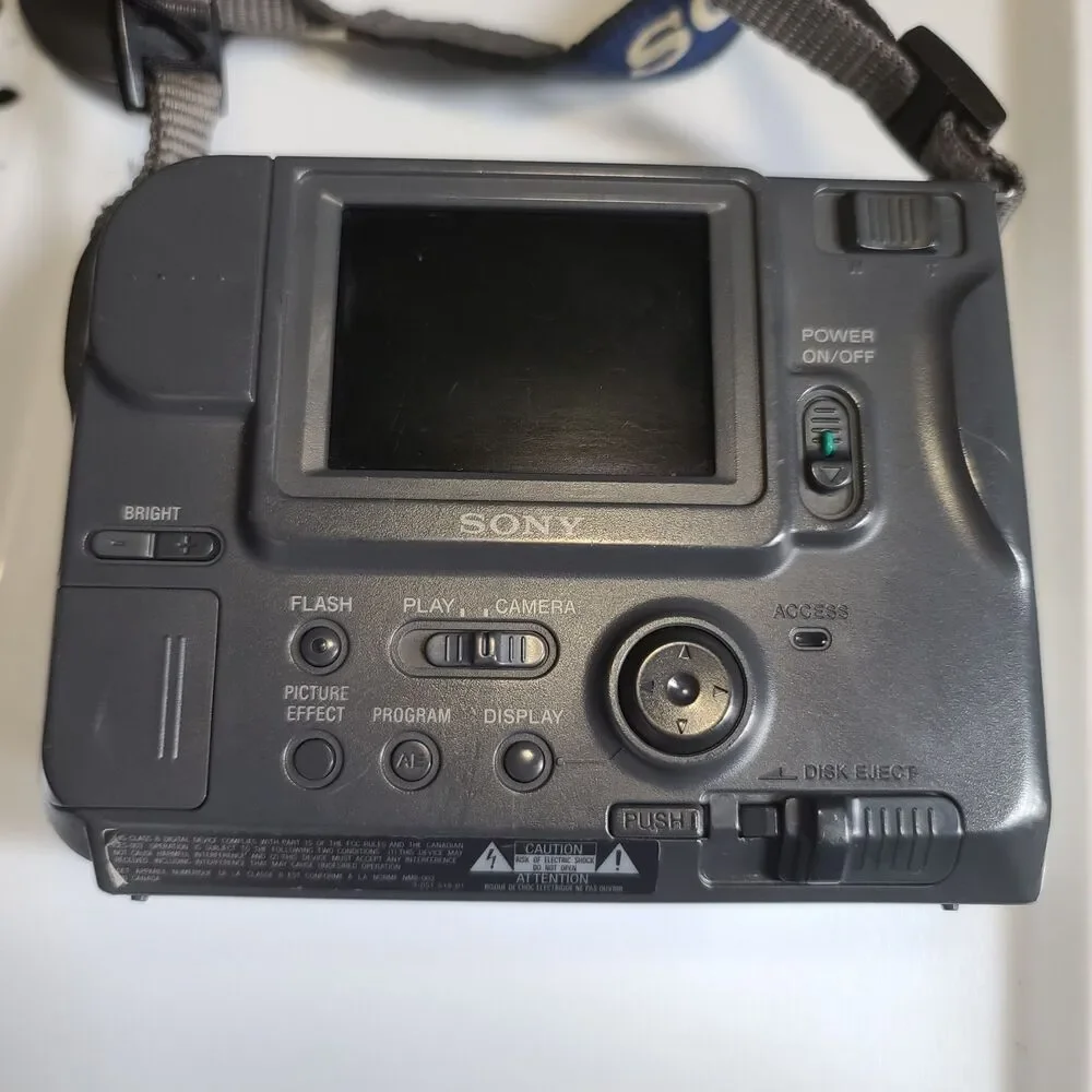 Sony Mavica MVC-FD75 0.4MP Digital Camera - Silver and Black